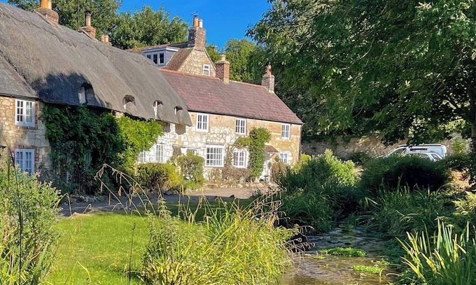 Newport Cottage | 2 bedroom accommodation in Calbourne