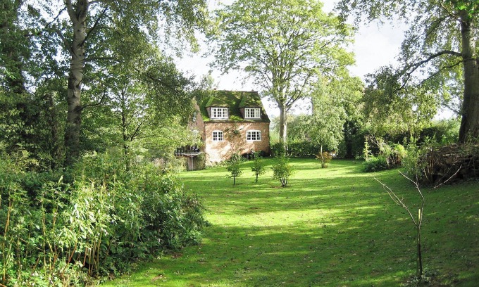 Clows Top Cottage | 2 bedroom accommodation in Eardiston, near Tenbury Wells