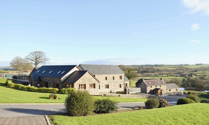 Felinfach Cottage | 2 bedroom accommodation in Mydroilyn, near Aberaeron