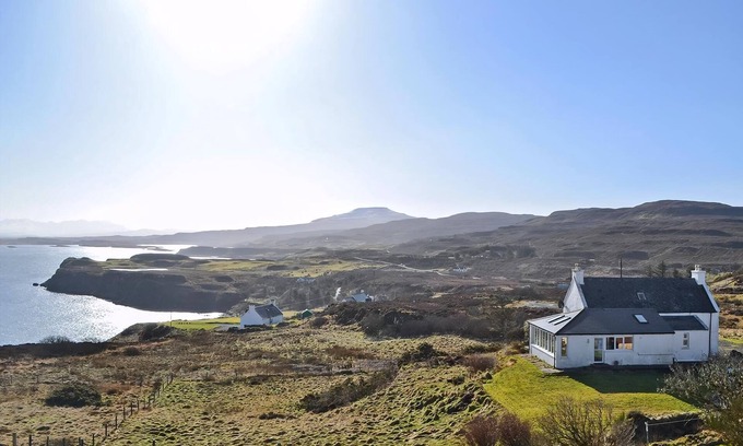 Colbost Cottage | 2 bedroom accommodation in Husabost