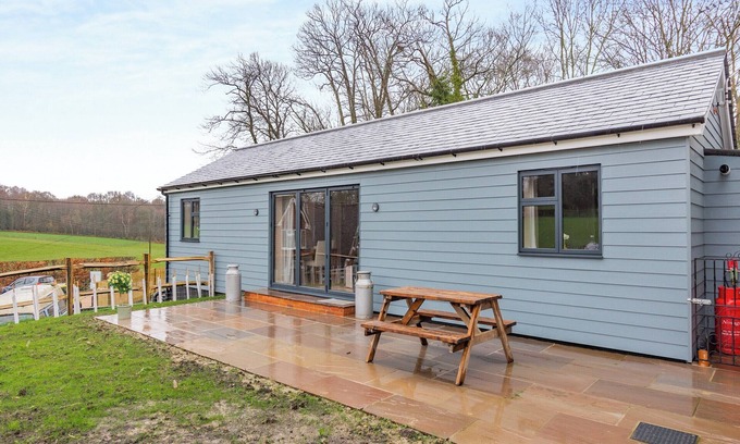 Five Oak Green Cottage | 2 bedroom accommodation in Matfield