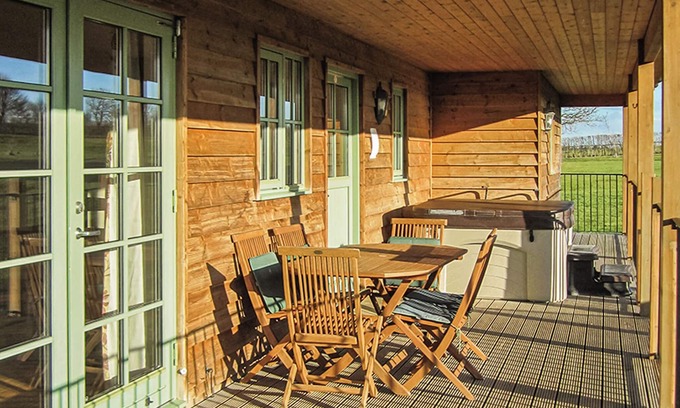 Palgrave Ski Chalet | 2 bedroom accommodation in Palgrave, Diss