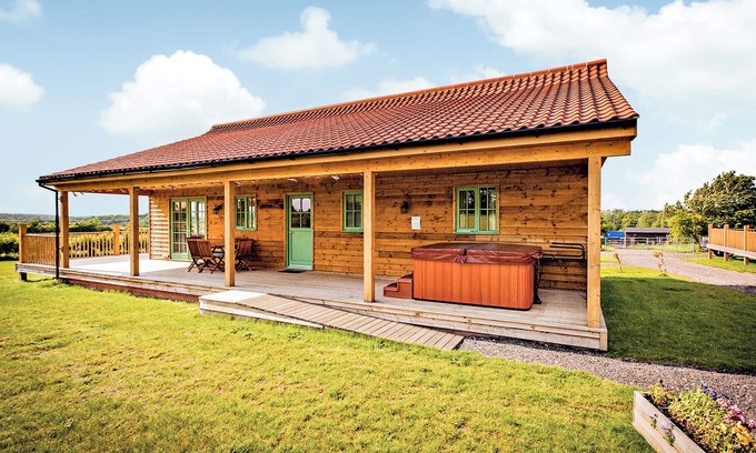 Palgrave Ski Chalet | 2 bedroom accommodation in Palgrave, Diss