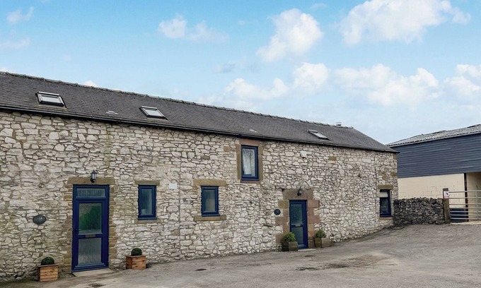 Winster Cottage | 2 bedroom accommodation in Grangemill, near Matlock