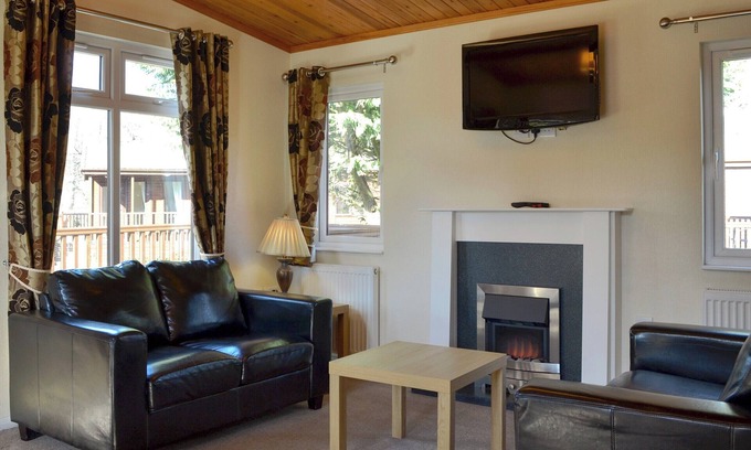 Dinnet Cottage | 2 bedroom accommodation in Dinnet, near Ballater