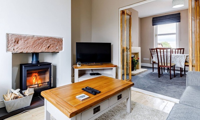 Alton Cottage | 2 bedroom accommodation in Alton