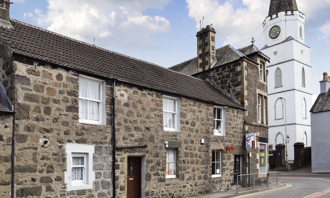 Comrie Cottage | 2 bedroom accommodation in Comrie, near Crieff