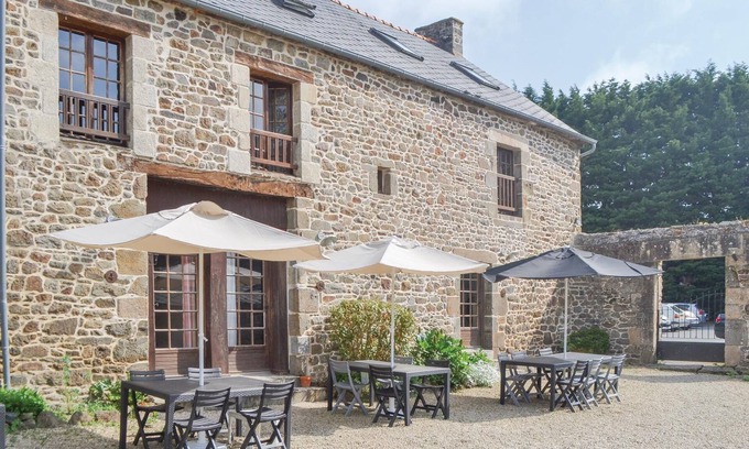 Taden House | 2 bedroom accommodation in Taden