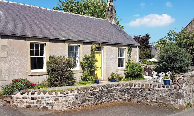 Duns Cottage | 2 bedroom accommodation in Duns