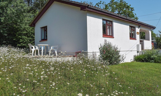 Ryde Cottage | 2 bedroom accommodation in Wootton Bridge, near Ryde