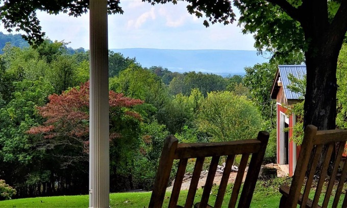 Stanley House | 2 bedroom accommodation in Stanley