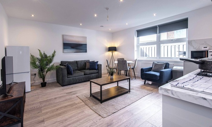 Basingstoke Apartment | 2 Bedroom Apartment – In the Heart of Basingstoke