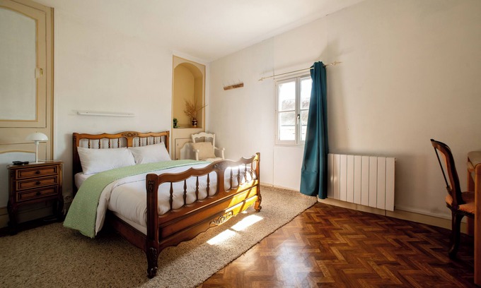 Saumur Apartment | 2-bedroom apartment 2 minutes' walk from Saumur town center.