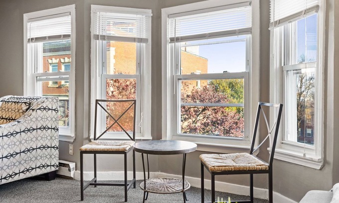 Beverly Apartment | 2 Bedroom Apartment Downtown Beverly~8 Mins to Salem~King Beds