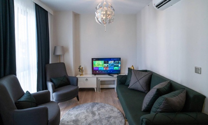Zeytinburnu Apartment | 2 Bedroom Apartment in Cevizlibag