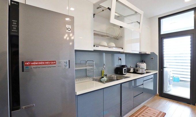 Ngoc Khanh Apartment | 2-bedroom apartment in enchanting Vinhomes Metropolis