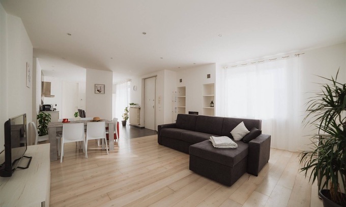 Palazzolo Apartment | 2 Bedroom Apartment in Sona
