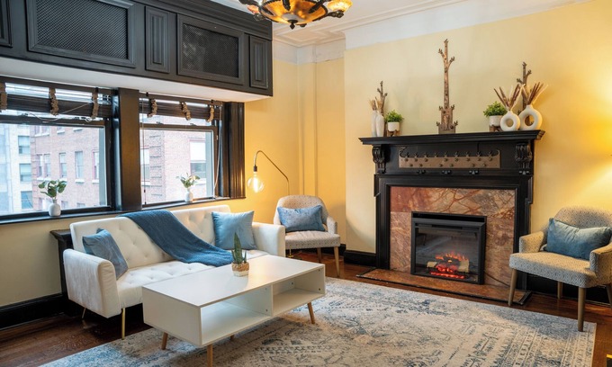Midtown East Apartment | 2-Bedroom Apartment in the Historic Mansfield Residence - in the Heart of NYC