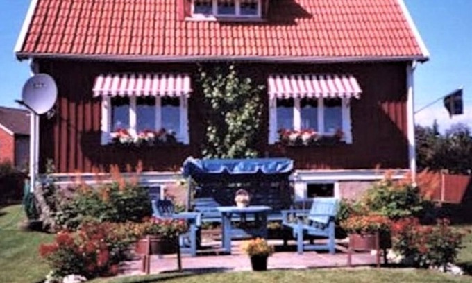 Hallevik House | 2 bedroom apartment in Sölvesborg