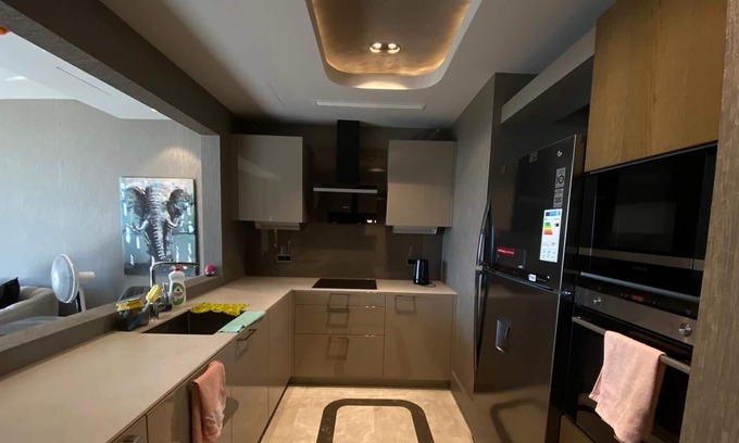 Bakırkoy Apartment | 2 Bedroom Apartment with stunning sea view , Next to FisekKhane Central Istanbul
