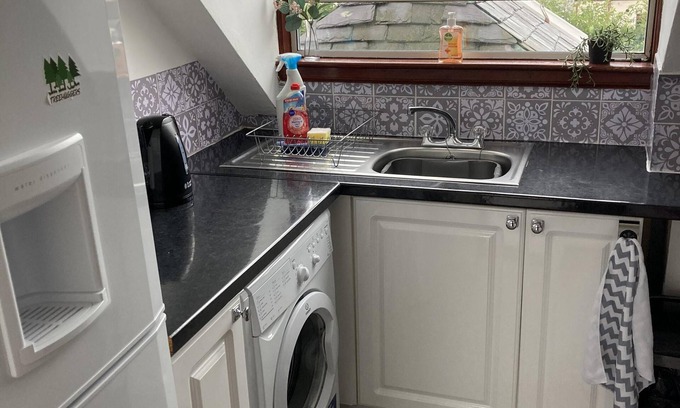 Largs Apartment | 2 Bedroom Apartment, With Free Parking