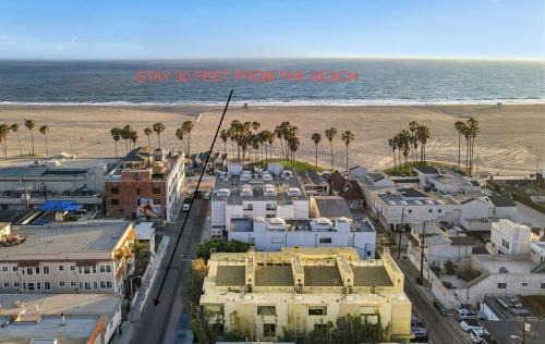 Venice Apartment | 2 Bedroom Beach apartment home on Venice Beach with free parking