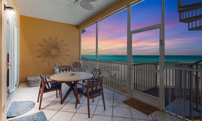 Bradenton Beach Condo | 2 Bedroom Beachfront Condo on Bradenton Beach with Balcony – Marbella Villa 8