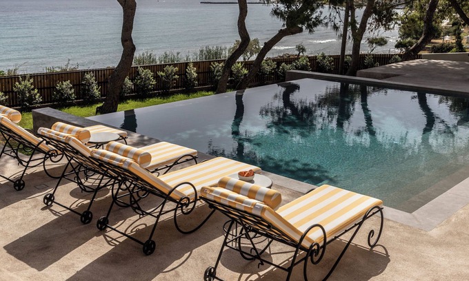 Psarou Villa | 2 Bedroom Beachfront Villa with a Private Infinity Pool