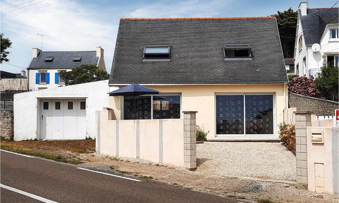 Plogoff House | 2 Bedroom Beautiful Home In Plogoff