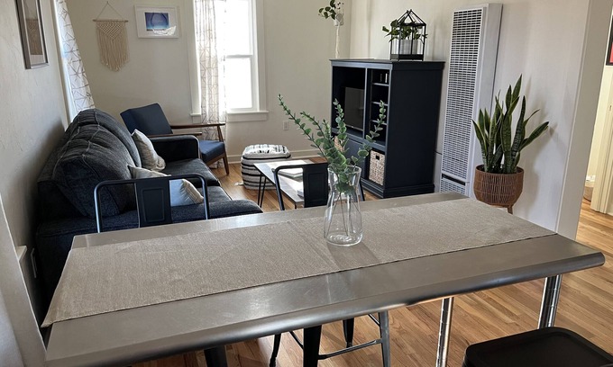 Canyon Apartment | 2-Bedroom Boho Bungalow, Newly Renovated