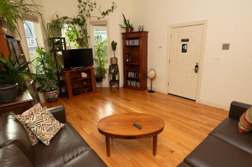 Egleston Square Apartment | 2 bedroom Boston condo in Jamaica Plain with parking