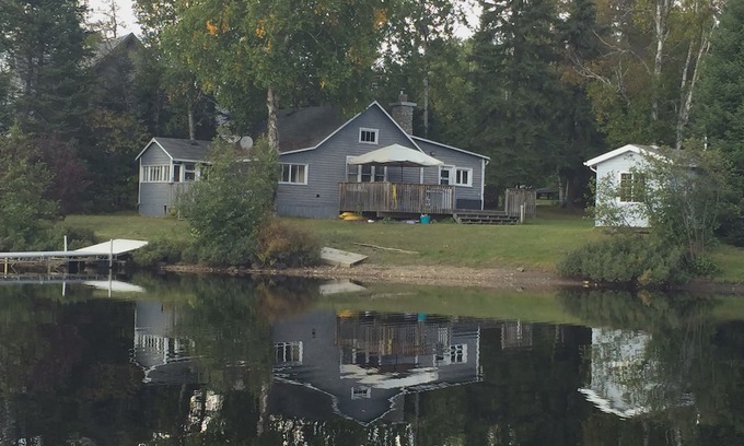 Unorganized Thunder Bay District Cabin | 2 Bedroom Cabin on Surprise Lake