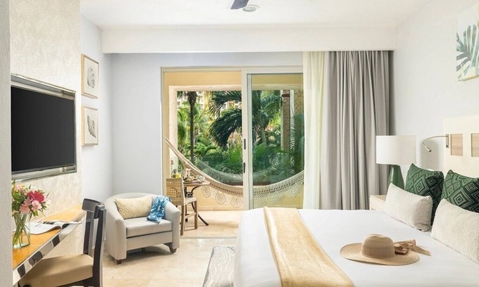Playa Mujeres Condo | 2 Bedroom Cancun Resort Rental – Beach, Pools, All-Inclusive Optional