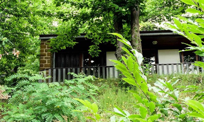 Pourcharesses Ski Chalet | 2-bedroom chalet in Lozère on the shores of Lake Villefort