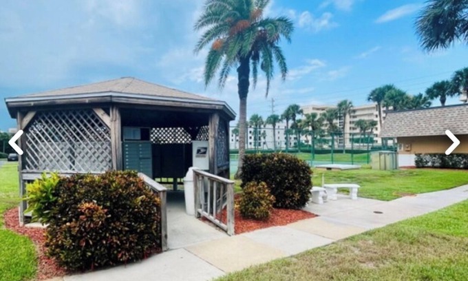 Indialantic Condo | 2-bedroom condo in peaceful Indialantic with amenities, minimum rental-60 days