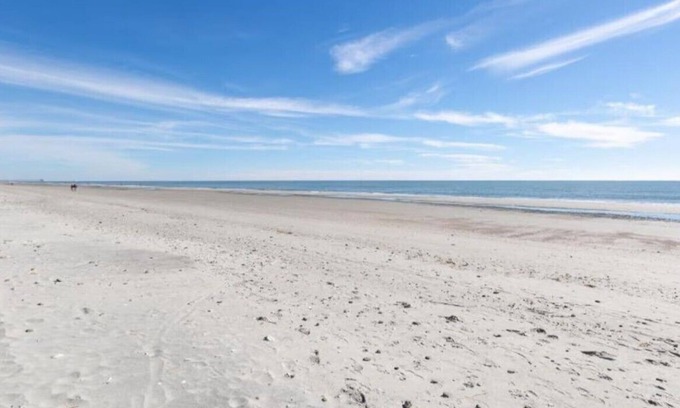 The Dunes Condo | 2-bedroom condo in fantastic Myrtle Beach with AC, fitness room