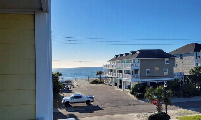 Garden City Condo | 2-bedroom condo in Garden City Beach, Second Row, Ocean View, 2 blocks from Pier
