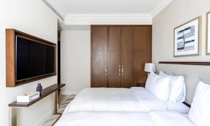 Jumeira 3 Apartment | 2-bedroom corporate apartment in brilliant Dubai with AC, WiFi