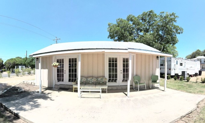Kerrville Cabin | 2-Bedroom Cottage Near Guadelupe River #8