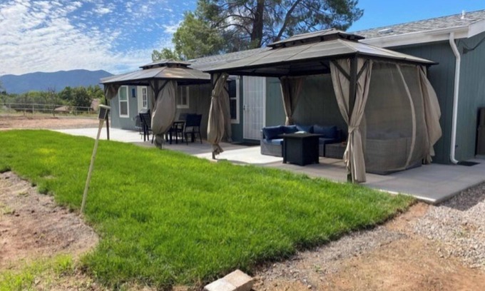 Cottonwood-Verde Village House | 2-bedroom country home in Cottonwood with beautiful mountain views, night sky