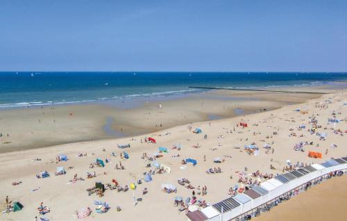 Mariakerke Apartment | 2 Bedroom Cozy Apartment In Oostende