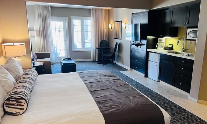 Oro-Medonte Apartment | 2-bedroom cozy apartment in picturesique Oro with lots of outdoor activities