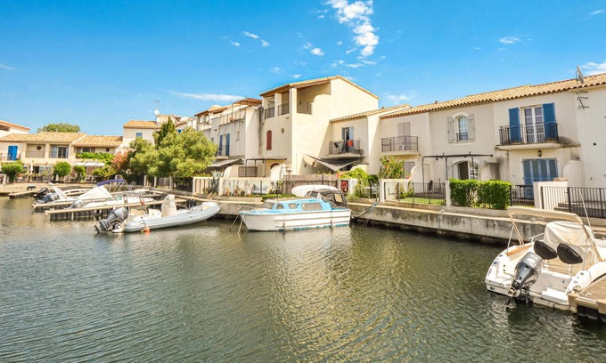 Aigues-Mortes House | 2 bedroom cozy home in Aigues-Mortes