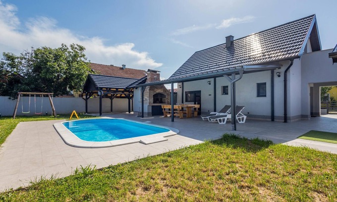 Borovo House | 2 bedroom cozy home in Vukovar