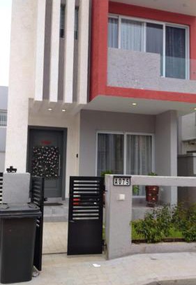 Nungua House | 2 Bedroom Duplex House - 3 Bathrooms, Balcony , Kitchen, Living Room, - 24 7 Security, Gated, Gym, Pool, Wifi, DSTV,