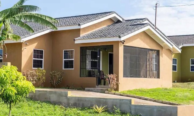 Falmouth House | 2 Bedroom Haven at Stonebrooks