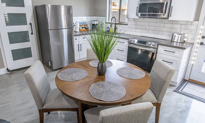 Buckeye House | 2-bedroom Home-casita , private backyard with grill, putting green,cornhole