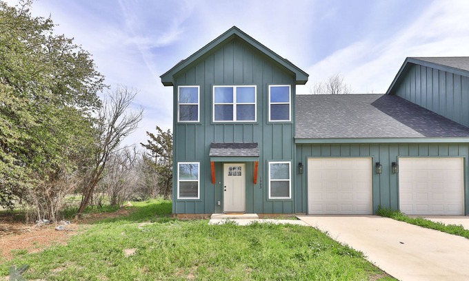 Abilene Condo | 2-bedroom home with garage in Abilene