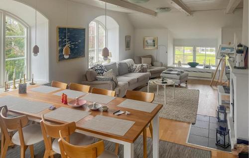 Borgholm Apartment | 2 Bedroom Lovely Apartment In Borgholm
