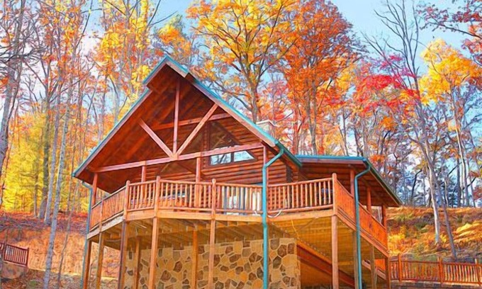 Gatlinburg - Pigeon Forge Cabin | 2 Bedroom Luxury Gatlinburg Cabin Minutes to Downtown